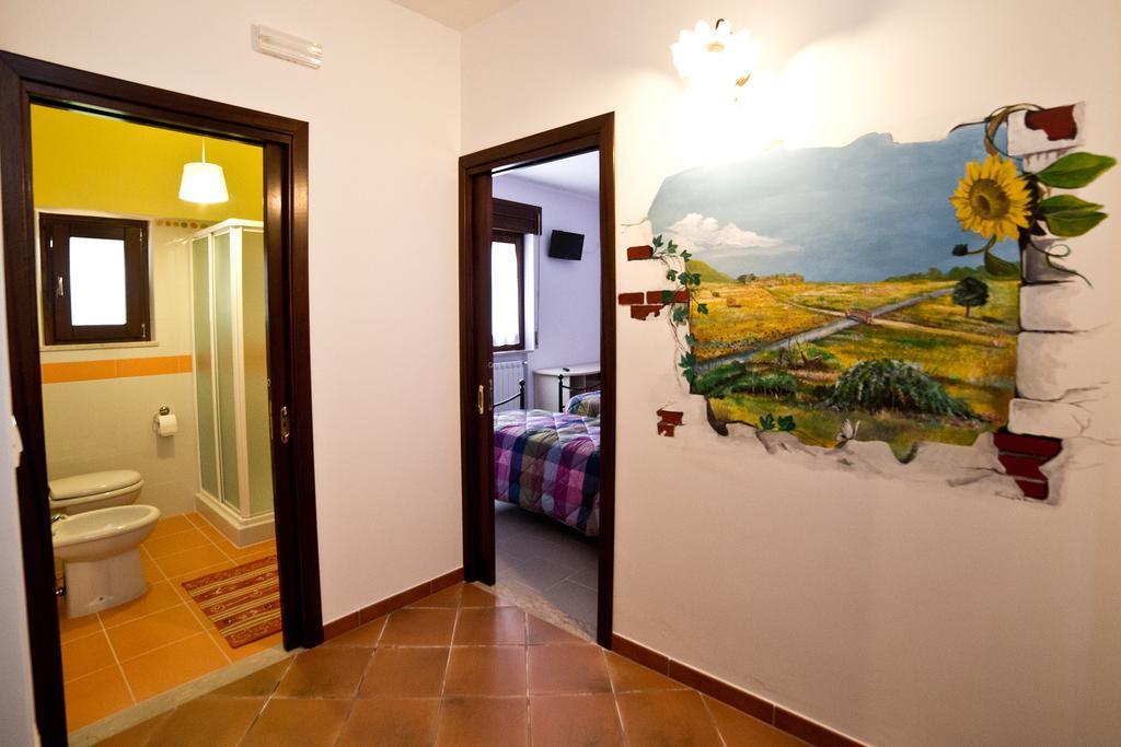 B&B Il Tiglio ปาดูลา ภายนอก รูปภาพ